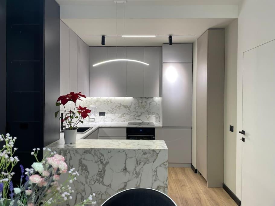 Angry Architects Apartment01 Tiran Dış mekan fotoğraf