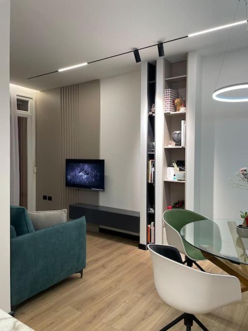 Angry Architects Apartment01 Tiran Dış mekan fotoğraf